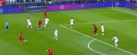 1633641105076001587.gif 1046.gif